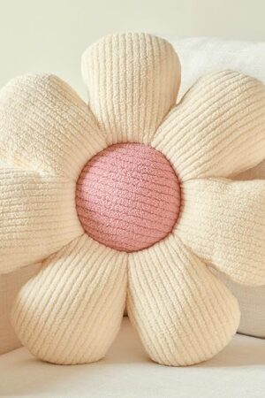 Xuyier Flower Shaped Throw Pillow,Soft Daisy Pillow with Decorative Pillows for Bed Couch Chair Floor, Flower Plush Pillows for Living Room Bed Room Seat Cushion(14.9" Ivory)