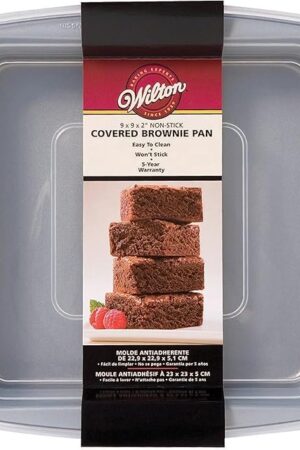 Wilton Recipe Right Non-Stick 9-Inch Square Baking Pan with Lid, Steel Baking Pans with Plastic Lid, Set of 2
