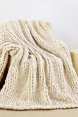 Admitrack Chunky Knit Blanket Throw 51"x63", 100% Hand Knit Chenille Throw Blanket for Sofa & Home Decor, Soft and Cozy Knitted Throw Blankets (Ivory，51"x63")