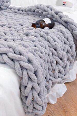 Chunky Knit Blanket Throw 40"×40", Hand Knitted Warm Chenille Throw Blanket, Home Decor Soft Thick Yarn Cable Knit Blanket, Soft Breathable Fleece Banket Christmas for Couch Bed Sofa Best Gift (Gray)