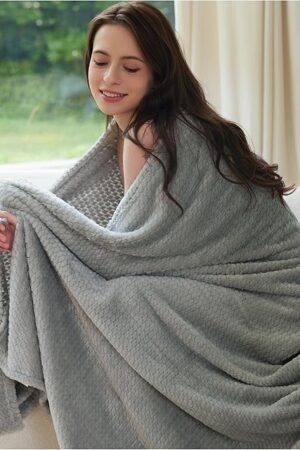DaysU King Blanket for Couch Sofa Bed, Decorative Reversible Diamond Jacquard Fleece Blankets Fuzzy Soft Cozy Warm Micro Flannel King Size Blanket, Grey, King(108"x90")