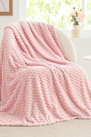 BEDELITE Fleece Decorative Blanket - 3D Jacquard Pink Throw Blankets for Women's Couch & Bed, Soft and Cozy Warm Plush Fluffy Blanket, Cute Birthday Gift for Women, 50x60 Inches