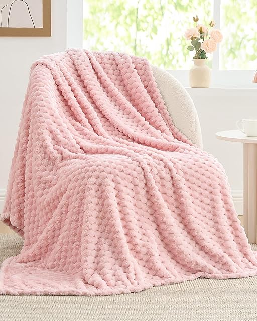 BEDELITE Fleece Decorative Blanket - 3D Jacquard Pink Throw Blankets for Women's Couch & Bed, Soft and Cozy Warm Plush Fluffy Blanket, Cute Birthday Gift for Women, 50x60 Inches