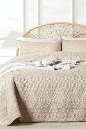 akkialla King/Cal King Size Quilt Bedding Set Beige Microfiber Geometric Pattern 3 Piece