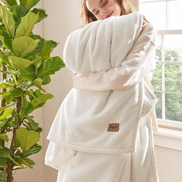 Bedsure Twin Blanket Fleece Twin XL Cream 66x90 Inch