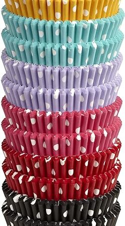 Wilton Standard Cupcake Liner Baking Cups, 300 Count, Polka Dots