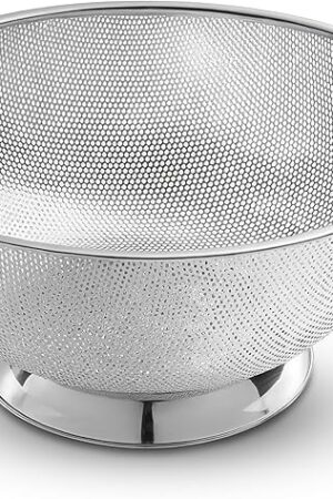 Bellemain Colander for Kitchen – 5 Qt Stainless Steel Strainer with Handle - 18/8 Pasta Strainer Bowl for Pasta, Spaghetti, Vegetables, Fruit, and Pot Draining - Stainless Steel Colander