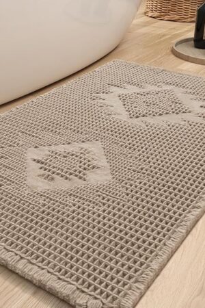COCOER Waffle Bath Mat, Super Absorbent Bath Mats for Bathroom Floor, Machine Washable Non Slip Bathroom Rug with Tassels, Soft Bathroom Mat for Laundry Room, Bedroom, Brown 17" x 24"