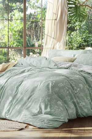Bedsure Queen Comforter Set - Sage Green Bed Set, 3 Pieces Cute Floral Bedding, 1 Soft Reversible Botanical Flowers Comforter and 2 Pillow Shams