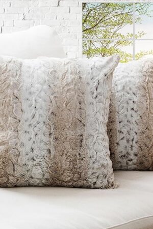 Cheer Collection Faux Fur Throw Pillows with Inserts – Set of 2 Decorative Square Couch Pillows, 18? x 18? Snow Leopard Embossed Ombre Design for Sofa, Bed & Living Room Decor