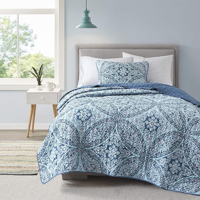 Comfort Spaces Gloria Damask Reversible Quilt Set Vermicelli Stitching Design