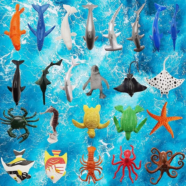 The BLMHTWO 24 PCS Ocean Animals Figures,Sea Animals Toys Plastic Sea Creatures Bath Educational Toys Realistic Image of Underwater Creatures