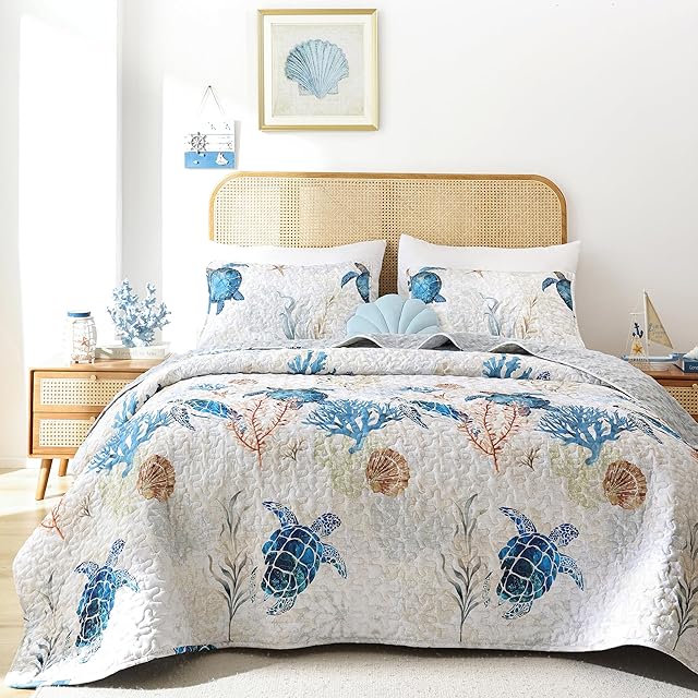 Coastal Quilts weigelia Reversible Soft Lightweight Bedding Set