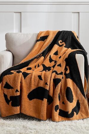 WDCOZY Halloween Throw Blanket Reversible Super Soft Knitted Blankets for Couch Bed Sofa Microfiber Warm Cozy Comfy Lightweight Fall Comfort Fluffy Fuzzy Knit Blanket Cute 50x60 Inches Pumpkin