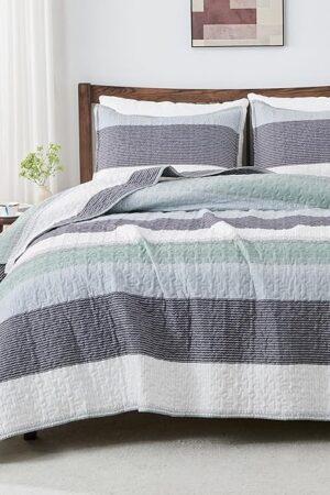 Andency King Size Quilt Set Sage Green, 3 Pieces Mint Green Ultra Soft Lightweight Bedspreads & Coverlets Set, Patchwork Striped Quilted Bedding Sets for All Seasons (1 Quilt, 2 Pillow Shams)