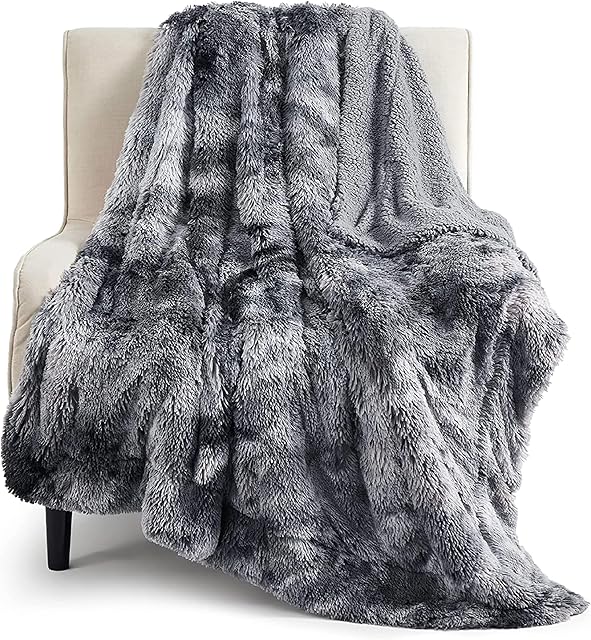 Bedsure Fluffy Fuzzy Throw Blanket Gifts for Women, Soft Cozy Plush Faux Fur Throw Blanket for Couch Bed, Minky Thick Warm Sherpa Fleece Fall Grey Room Decor Men Gifts Teenage Girls Teen Boys Mom Dad