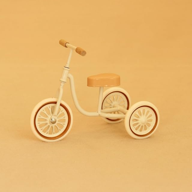 The Dollhouse Tricycle, 1:12 Nordic Style Miniature Metal White Bicycle, Dollhouse Furniture Accessories Decor for Outdoor Sences(White)