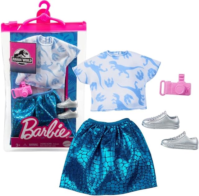 The Barbie Fashions Complete Looks 4 of Doll Clothes Inspired by Popular Brand Roxy, Complete Look with Outfit & Accessories Dolls, Gift for Kids 3 to 8 Years Old