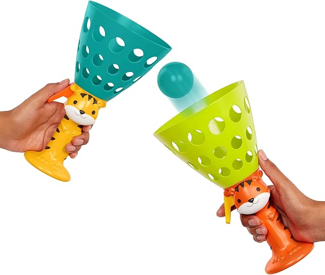 The B. toys – Pop & Catch Game – 2 Launchers & 4 Balls – Ball Games for Kids – Outdoor Activity – 3+ Years– Pop 'n' Launch