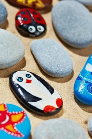The PGN 40 Large River Rocks for Painting - Stimulate Your Children’s Creativity with Our Painting Rocks for Kids - Flat and Smooth - Fun & Engaging Rock Painting with The Family - 2-4 Inches