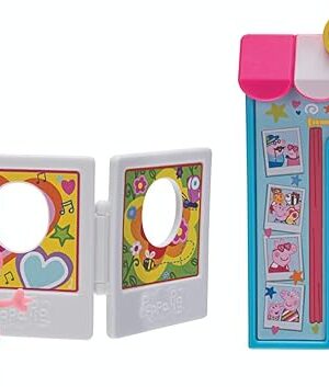The Peppa Pig PEP0558 Toy Figures Set, Photo Box Playset