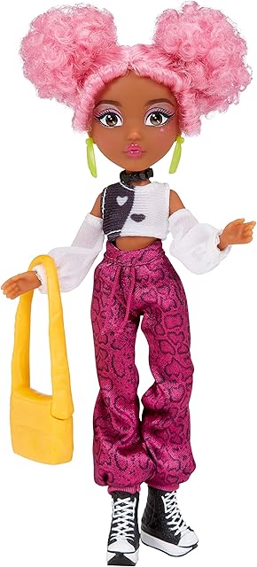 The MGA Entertainment Dream Ella Extra Iconic Mini Doll - Yasmin Athleisure Inpsired Fashions with Pink Cotton Candy Hair and Star Painted Cheeks Fashion Doll, Toy for Kids Ages 3, 4, 5+, Multicolor